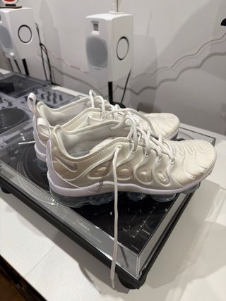 Nike VaporMax Talla 43 Beige/Blanco