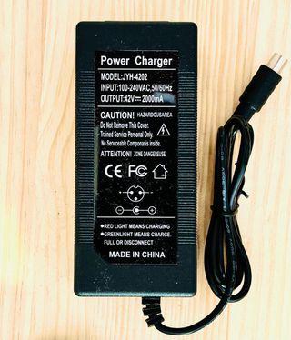 Cargador Patinete Xiaomi 365 PRO