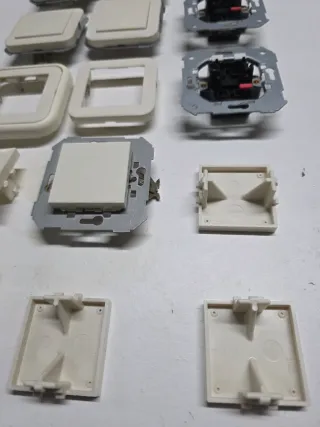 Simon 31 Marfil Tapas ciegas