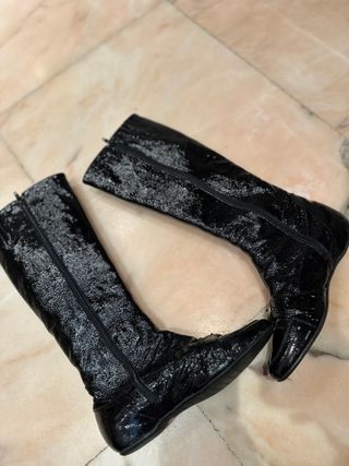 Botas altas charol negro mujer Ballco