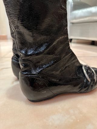 Botas altas charol negro mujer Ballco