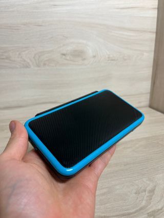 New Nintendo 2DS XL Negra/Azul