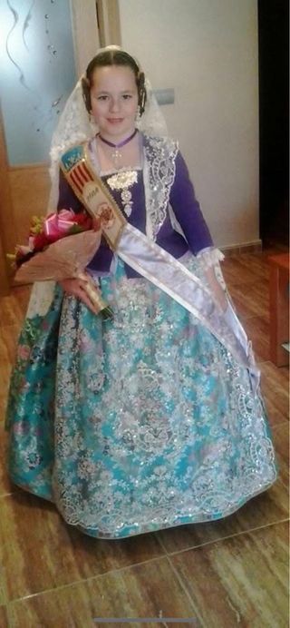 Traje de Fallera morado y turquesa
