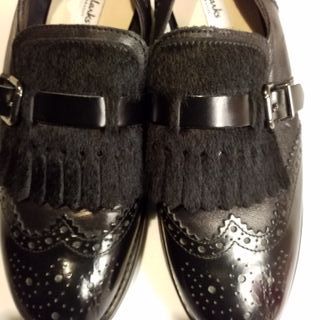 Mocasines Clarks Negros con Flecos y Hebilla