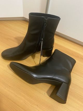 Botas Lefties Negras Tacón Cuadrado