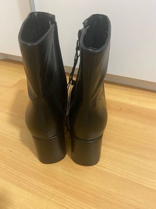 Botas Lefties Negras Tacón Cuadrado