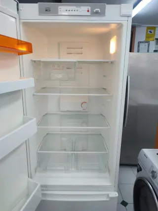 Nevera Lynx Combi A+ 185x60cm con garantía