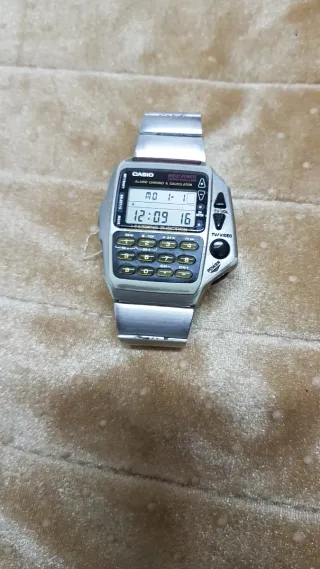 Reloj Casio Calculadora Gris y Plateado