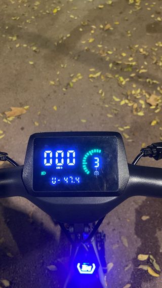 Patinete Eléctrico A1 como nuevo listo para usar.