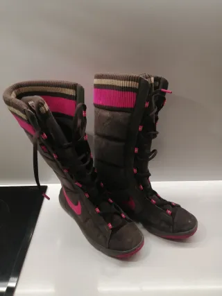 Botas altas mujer Nike marrones talla 39