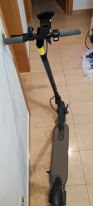 Patinete Eléctrico Xiaomi Essential