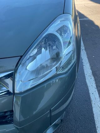 Restauración de faros de coche