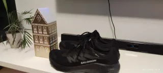 Zapatillas Salomon Gore-Tex Negras Nuevas