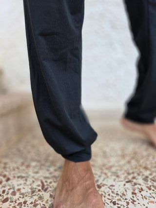 Conjunto deportivo hombre negro