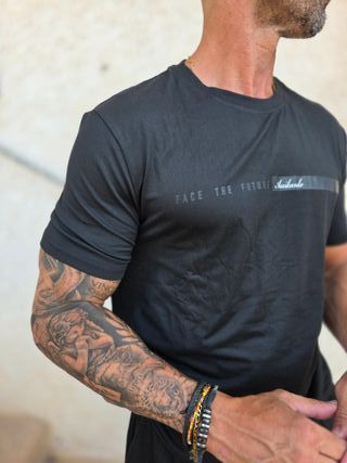 Conjunto deportivo hombre negro