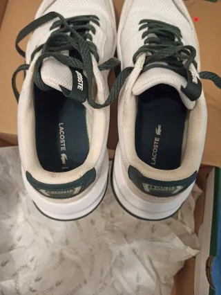 Zapatillas Lacoste Beige y Blancas