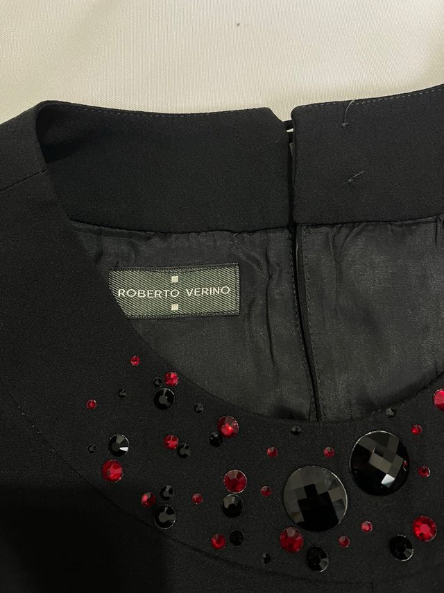 Roberto Verino vestido negro pedrería XXL