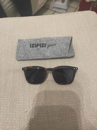 Gafas de sol infantiles nuevas