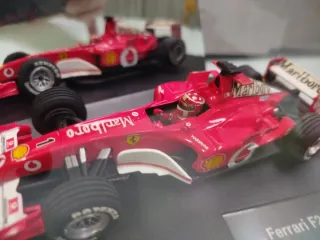 Scalextric Ferrari F2002 Vodafone Carrera