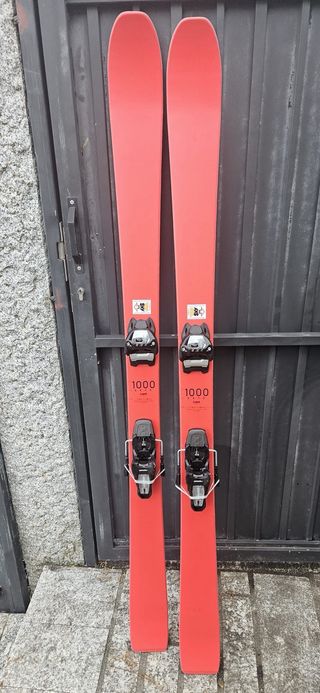 Esquís Carve 1000 skis