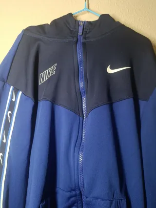 Chándal Nike Dri-Fit Azul Marino y Negro.