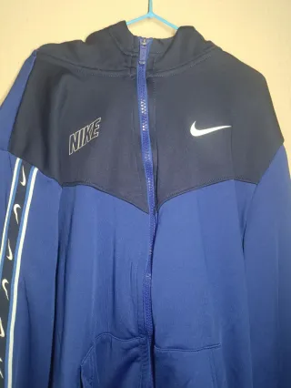 Chándal Nike Dri-Fit Azul Marino y Negro.