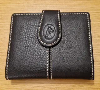 Cartera El Potro Negra Piel a estrenar.