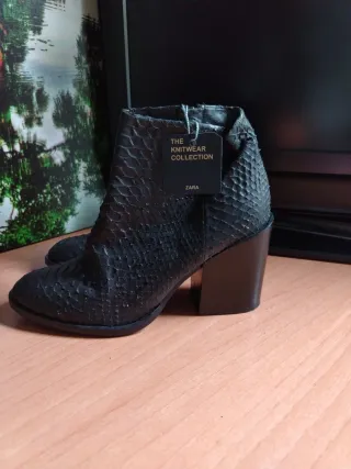 Botines Zara Piel Serpiente Talla 41 Nuevos