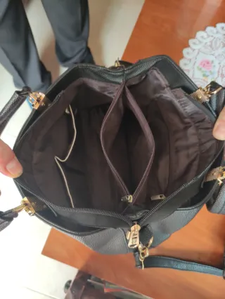 Bolso Unart Negro con Lazo y Flor