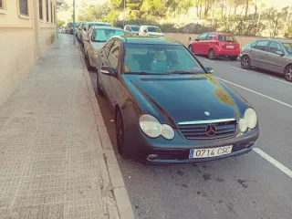 Mercedes-Benz Clase C 2004