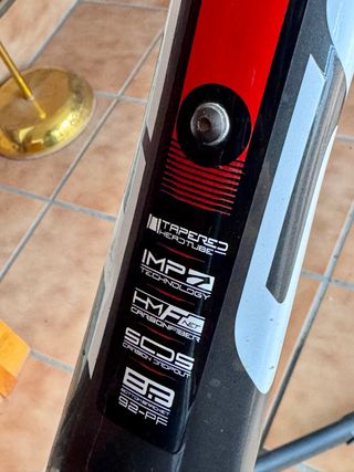 Cuadro Scott Scale 910 ( a reparar eje pedalier )