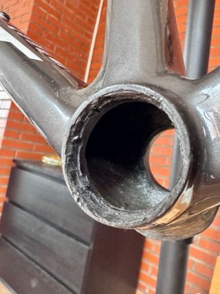 Cuadro Scott Scale 910 ( a reparar eje pedalier )