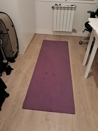 Esterilla de yoga morada