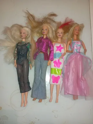 Lote 4 Muñecas Barbie