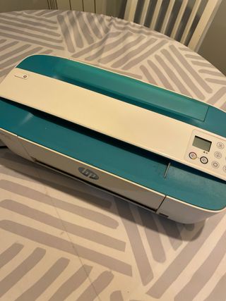 Impresora HP DeskJet 3735
