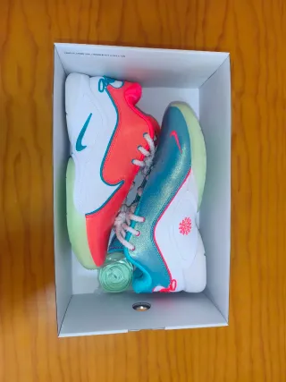 Nike LeBron XXII XMas Limelight Talla 44