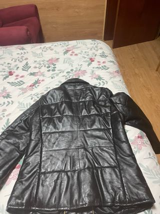 Chaqueta de cuero negra