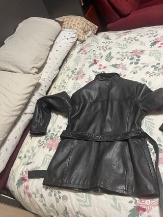 Chaqueta de cuero negra