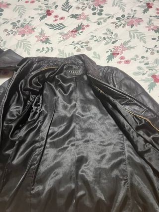 Chaqueta de cuero negra