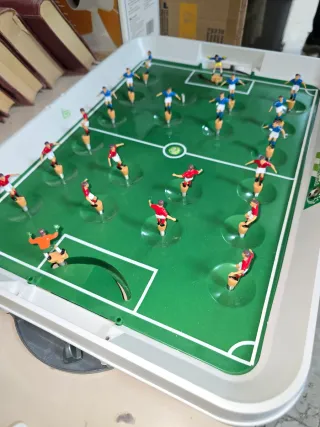 Juego de futbolín de mesa