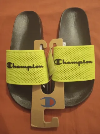 Chanclas Champion Unisex Negras y Amarillas