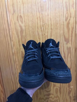 Jordan 3 Black Cat