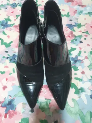 Botín Zara Negro Tacón Punta