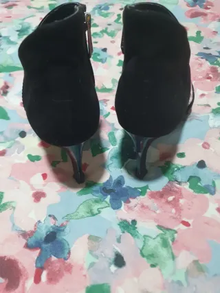 Botín Zara Negro Tacón Punta