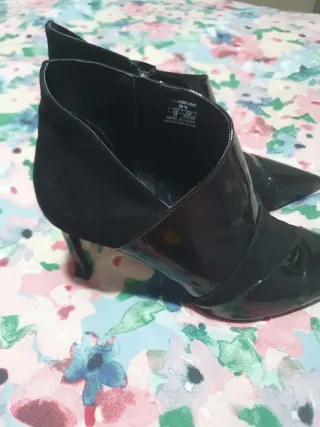 Botín Zara Negro Tacón Punta