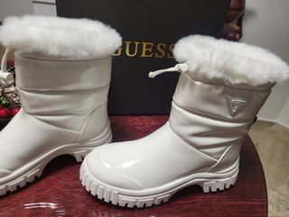 Botas Guess charol blancas talla 41