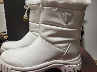Botas Guess charol blancas talla 41
