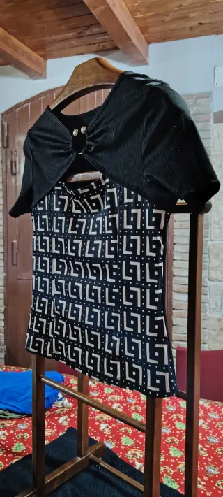 Maglietta donna fantasia geometrica