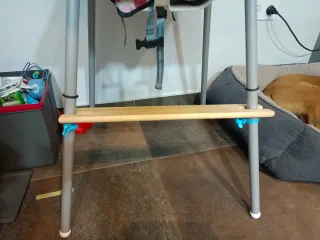 Reposapiés madera trona