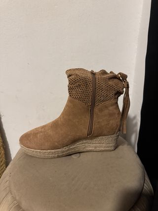 Botín cuña esparto marrón